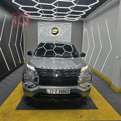 ميتسوبيشي اوتلاندر